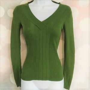 JACOB CONNEXION GREEN V NECK LONG SLEEVE XS
